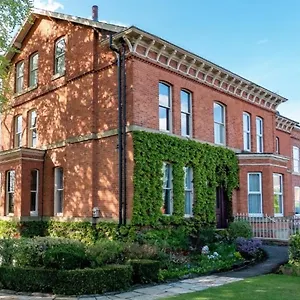 Guest house Cornerstones, Sale